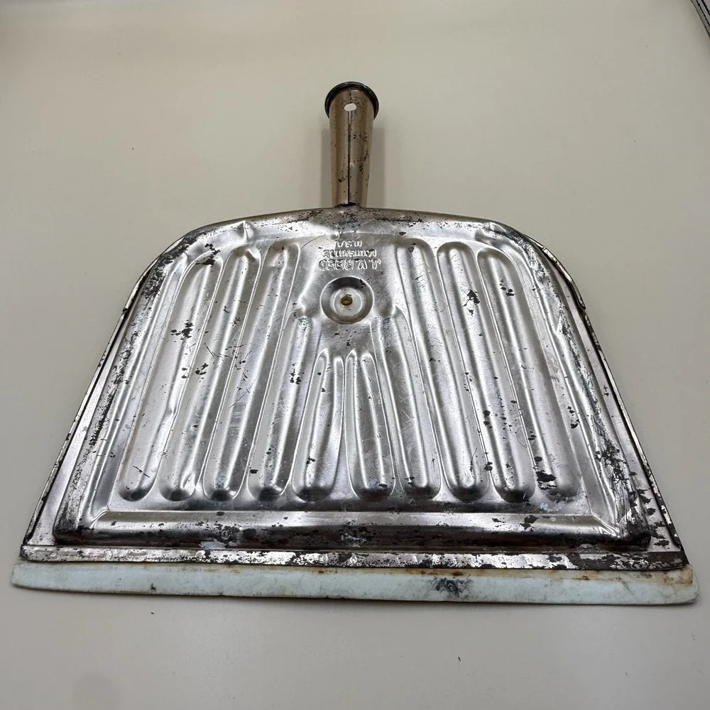 J.V. Reed Dustpan Vintage Metal Galvanized Silver Farmhouse Primitive USA